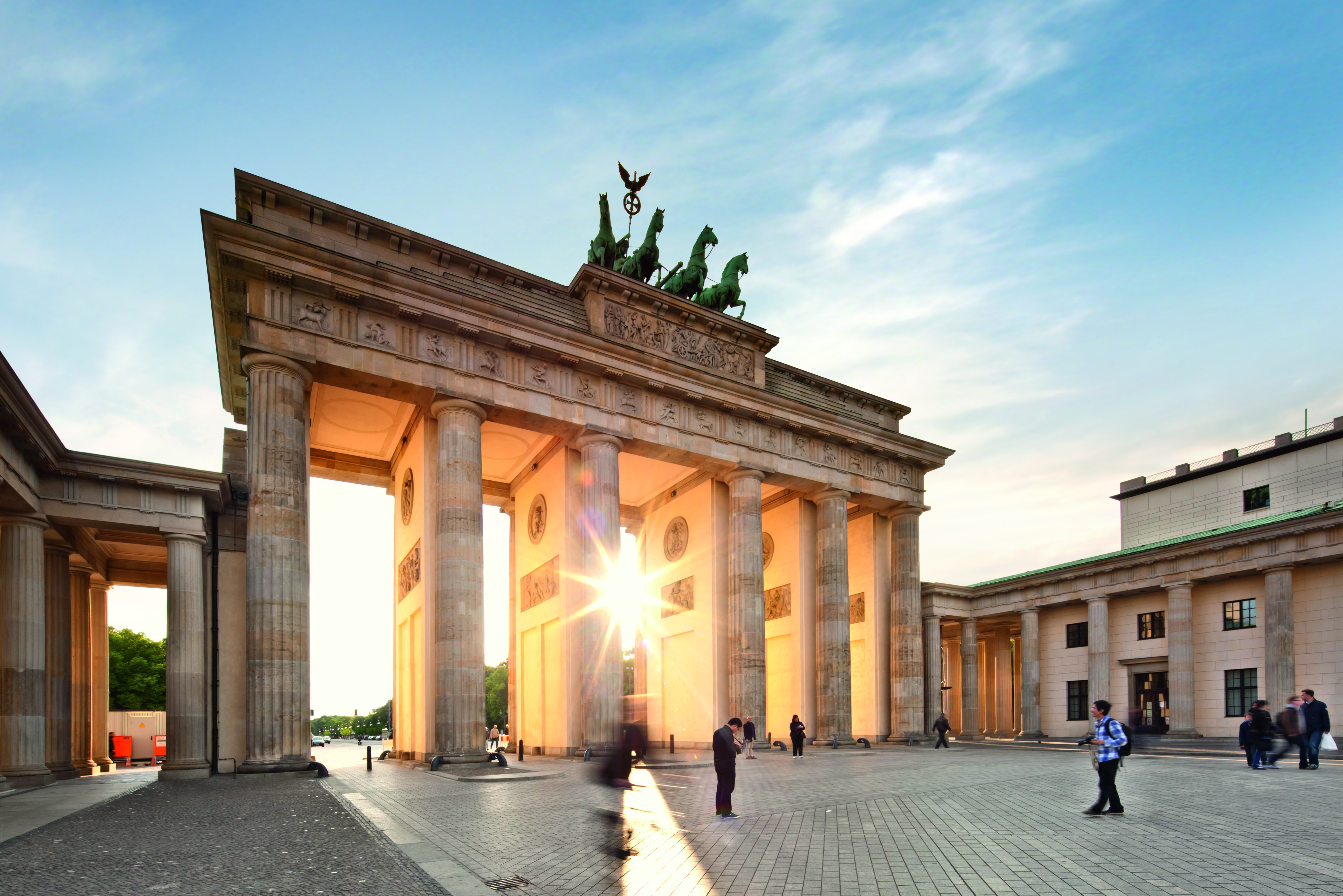 Brandenburg gate in Berlin, symbolic image for the German Chancellor Fellowship
