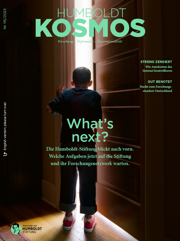 Titelseite Kosmos 115 Deutsch. uf dem Bild ist ein Kind zu sehen, welches durch einen Türspalt in einen hellen Raum blickt.