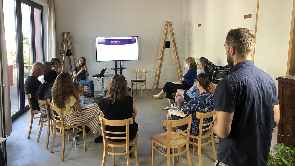 Research presentation: Julia Elad-Strenger on group identities in Israel