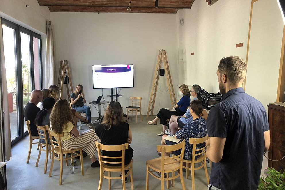 Research presentation: Julia Elad-Strenger on group identities in Israel