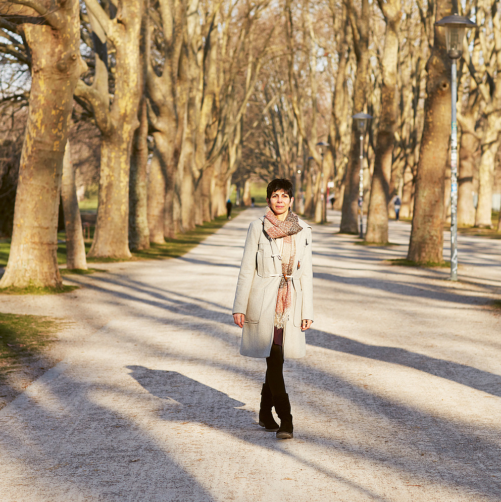 Anan Alsheikh Haidar in einem Park in der Nähe der Universität zu Köln