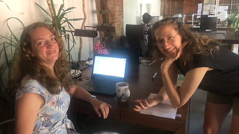 Chat between Lea Kuhar and Nikola Nikola Karasová