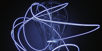 Glühbirne umgeben von dünnen Lichtschläuchen, in dunkelblau gehalten. 