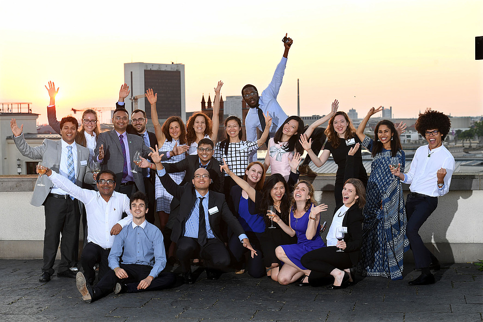 Gruppenbild Bundeskanzler-Stipendiat*innen