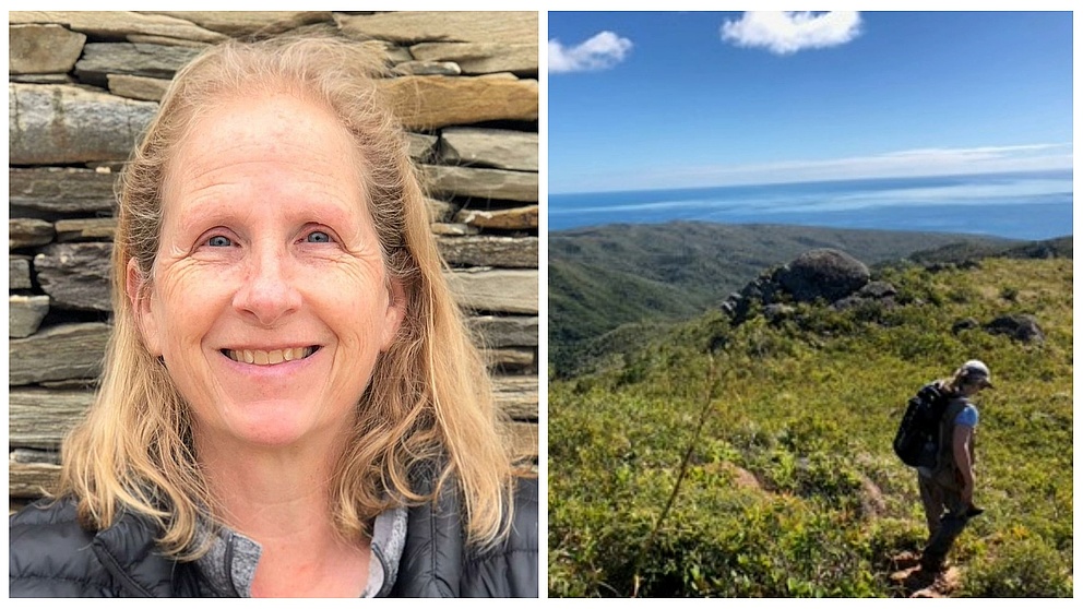 Eine Collage von zwei Bildern: Auf dem linken ist eine blonde Frau vor einer Steinmauer zu sehen, auf dem rechten wandert eine Frau durch eine grüne Landschaft, im Hintergrund das Meer.