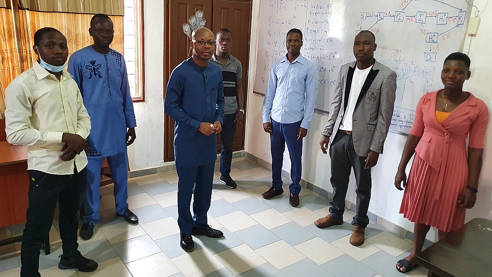 Romain Lucas Glèlè Kakaï (dritter von links) und sein Team