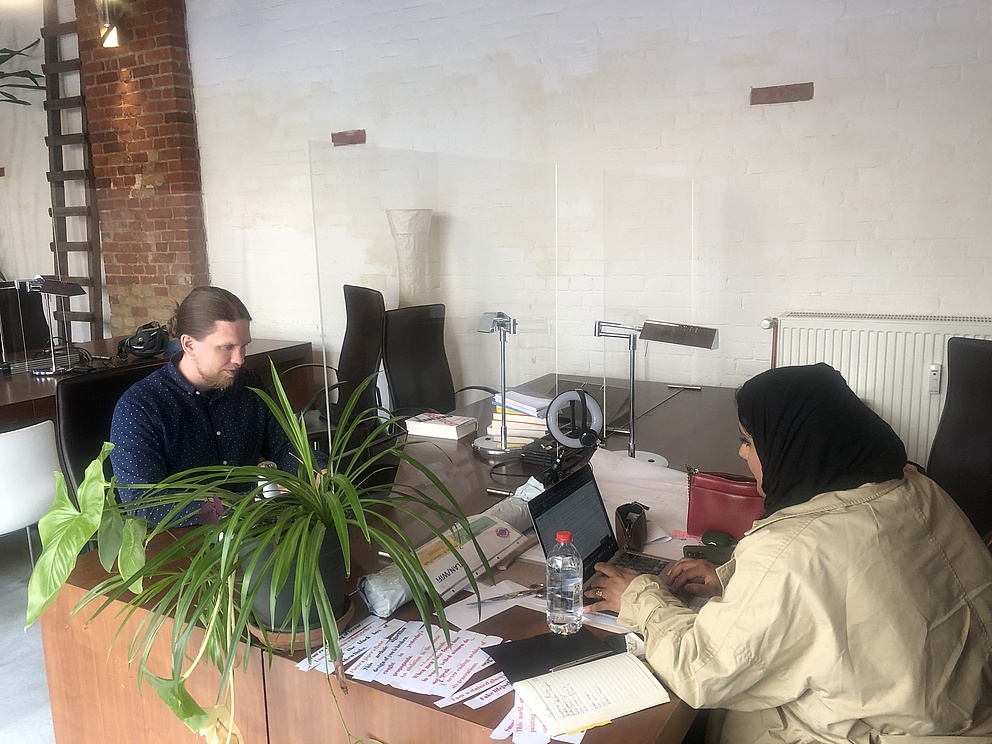 Gemeinsames Arbeiten: Alexander Stagnell und Amina Atiq im PulsRaum