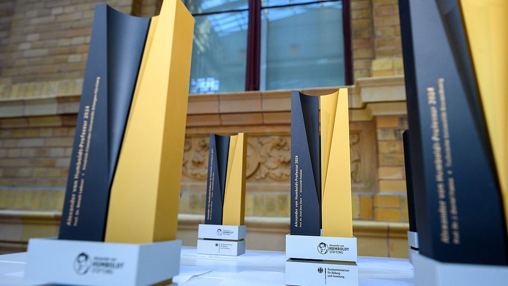 Gold-schwarz Preisstelen